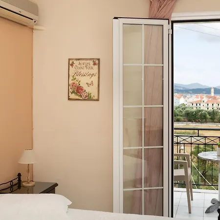 Aspasia Apartment *