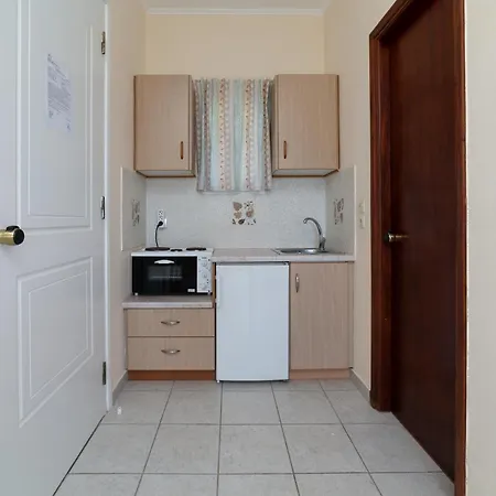 Aspasia Apartment *